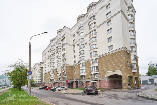 Фото 3-ком. квартира с ремонтом и паркингом — 47