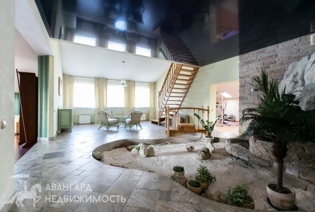 Фото Продаётся уникальная 9к квартира в центре Минска. — 3