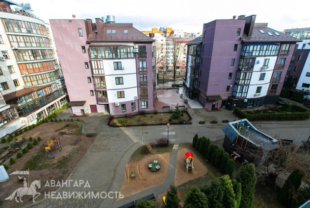Фото Продаётся уникальная 9к квартира в центре Минска. — 45