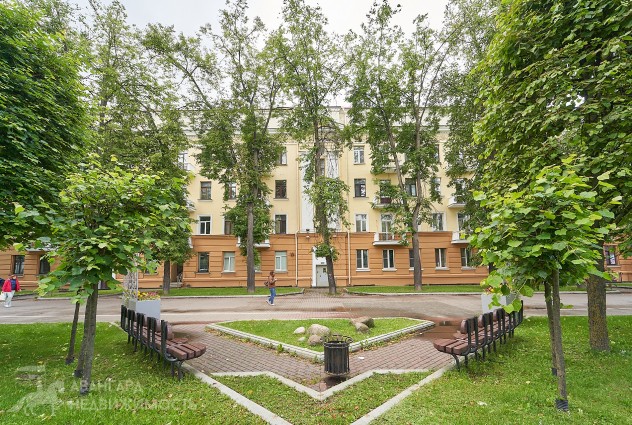 Фото 2к в «Генеральской» сталинке, пр-т Независимости 91 — 45