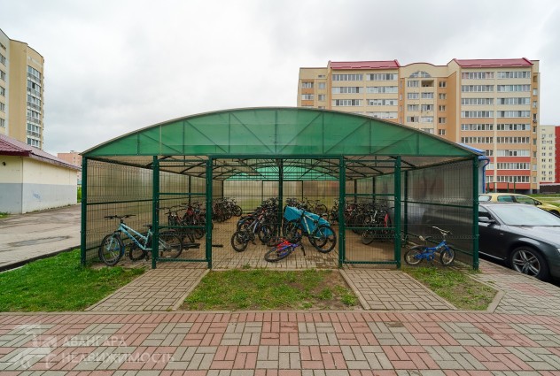 Фото Школа и детский сад видны из окна: 2-комнатная квартира в Боровлянах  — 41
