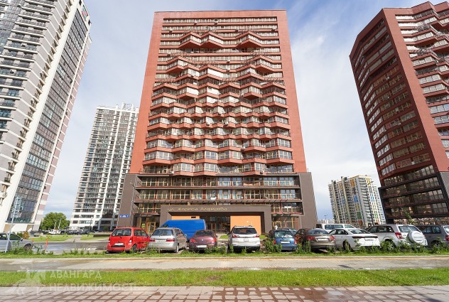 Фото Продажа просторного помещения в доме «Богота» — 1
