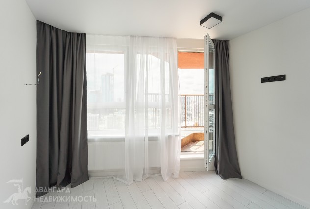 Фото Трехкомнатная комфортабельная квартира в аренду — 29