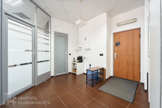 Фото Продажа офисного помещения 49,6 кв. м (ул. Мележа, 1) — 13