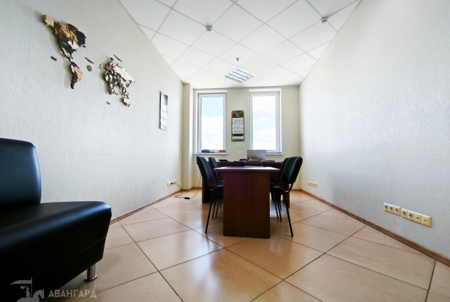 Фото Продажа офисного помещения 43,6 кв. м (ул. Тимирязева, 67) — 1