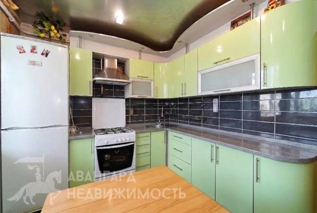 Фото Трёхкомнатная квартира с землей 10,8 сотки и гаражом! — 1