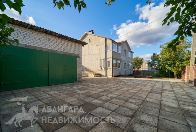 Фото Трёхкомнатная квартира с землей 10,8 сотки и гаражом! — 39