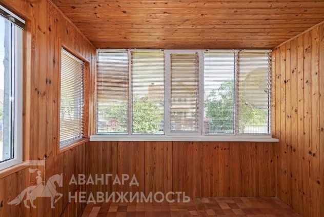 Фото Трёхкомнатная квартира с землей 10,8 сотки и гаражом! — 15