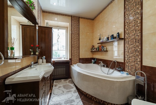 Фото Просторный двухэтажный коттедж с готовым ремонтом в Заславле — 73