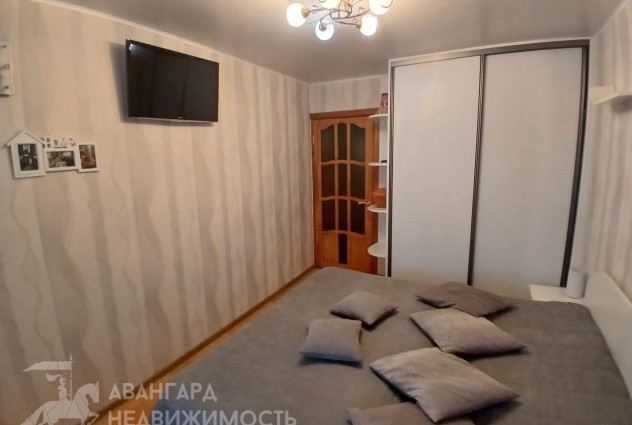 Фото Просторная трехкомнатная  квартира на ул.Сумченко 83 — 5