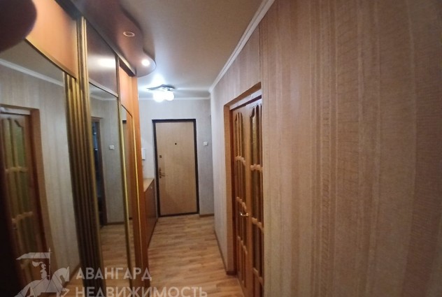 Фото Просторная трехкомнатная  квартира на ул.Сумченко 83 — 19