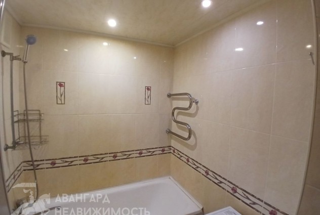 Фото Просторная трехкомнатная  квартира на ул.Сумченко 83 — 23
