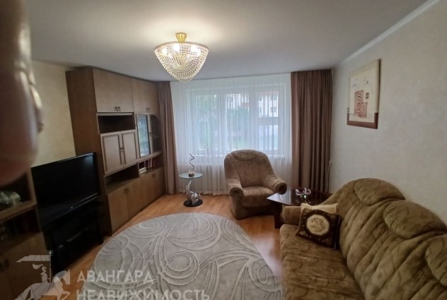 Фото Просторная трехкомнатная  квартира на ул.Сумченко 83 — 37