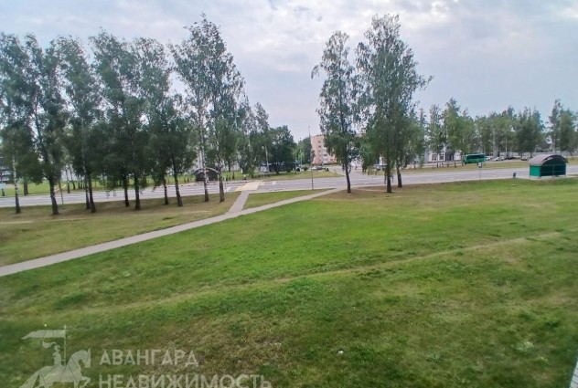 Фото Просторная трехкомнатная  квартира на ул.Сумченко 83 — 41