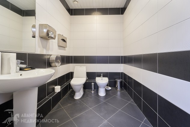 Фото Аренда офиса 174.9 м² возле метро Немига — 23