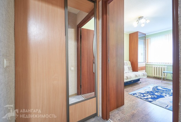 Фото Рядом метро, а окна выходят на парк — 23