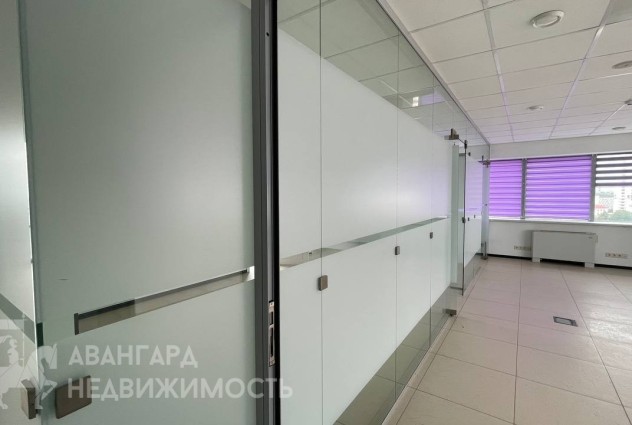 Фото Отличный офис класса «A» в центре города с шикарным видом! — 51