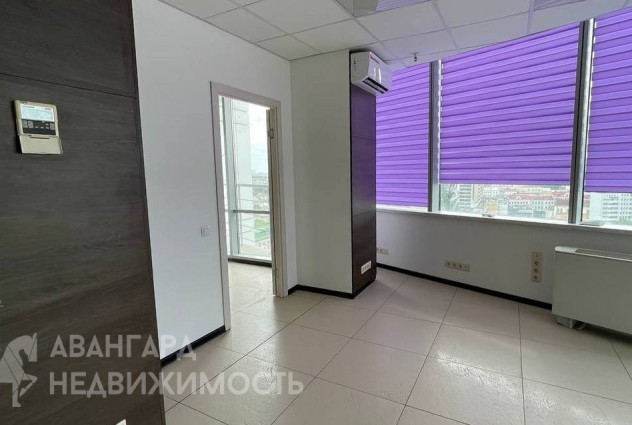 Фото Отличный офис класса «A» в центре города с шикарным видом! — 59