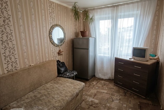 Фото Продаётся 1/4 доли в 2-комнатной квартире, у метро Восток! — 3
