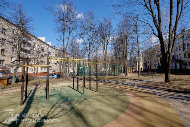 Фото Атмосферная «сталинка». 250 м. до метро пл. Победы. Независимости д.46 — 5
