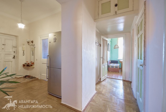 Фото Атмосферная «сталинка». 250 м. до метро пл. Победы. Независимости д.46 — 21