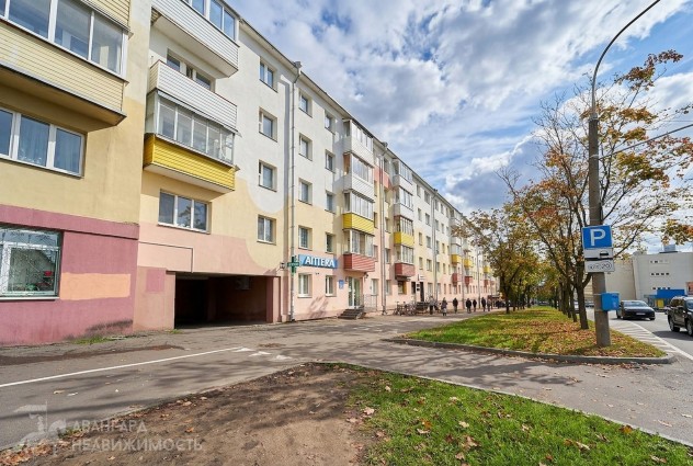 Фото 2-комнатная квартира у метро Площадь Якуба Коласа — 3