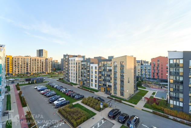 Фото Яркая и неординарная двухуровневая квартира с террасой — 61