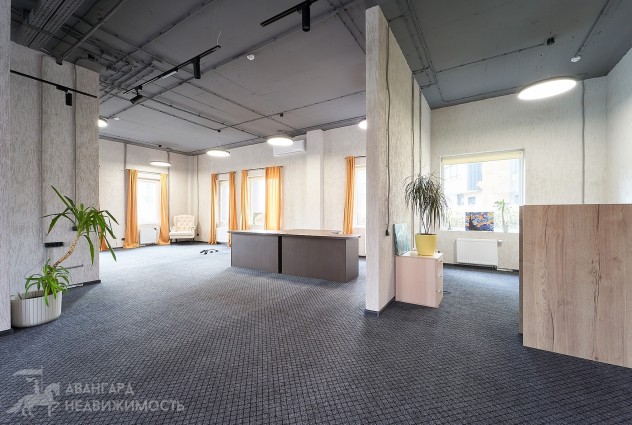Фото Продажа административно-торгового помещения в Центральном р-не — 11