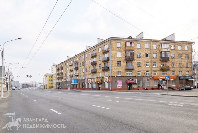 Фото Просторная сталинка с ремонтом (47м)  возле метро! — 25