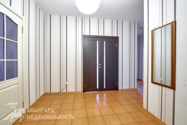Фото Просторная квартира. До метро “Грушевка” 750 метров. — 15