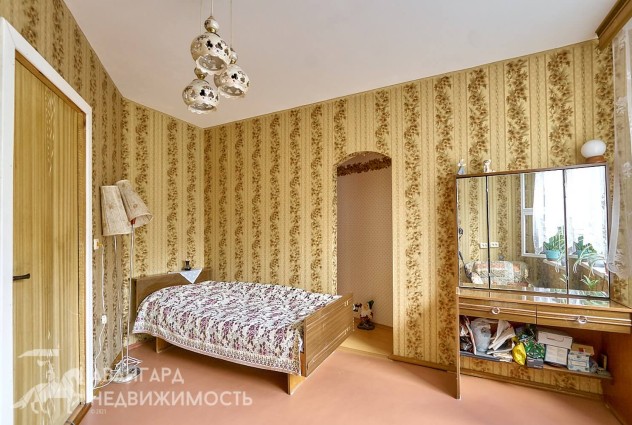 Фото 4-комнатная квартира рядом с метро, чистая продажа! — 19