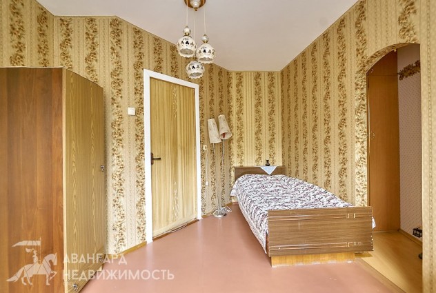 Фото 4-комнатная квартира рядом с метро, чистая продажа! — 21