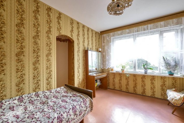 Фото 4-комнатная квартира рядом с метро, чистая продажа! — 17
