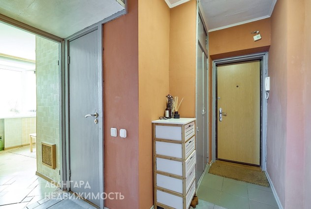 Фото 1-ком. квартира в кирпичном доме в 350 метрах от м. Грушевка — 17