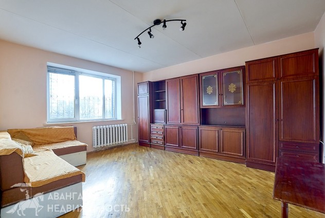 Фото 4-комнатная квартира в кирпичном доме в районе Комаровки! — 17