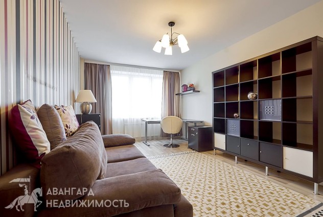 Фото Просторная 3-ка с дизайнерским ремонтом в престижном доме! — 14