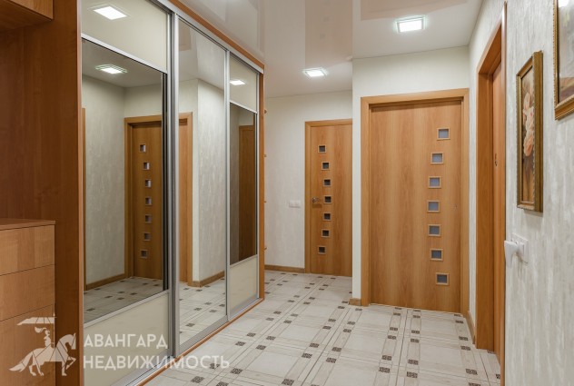 Фото 3-комнатная квартира с хорошим ремонтом во Фрунзенском районе  — 31