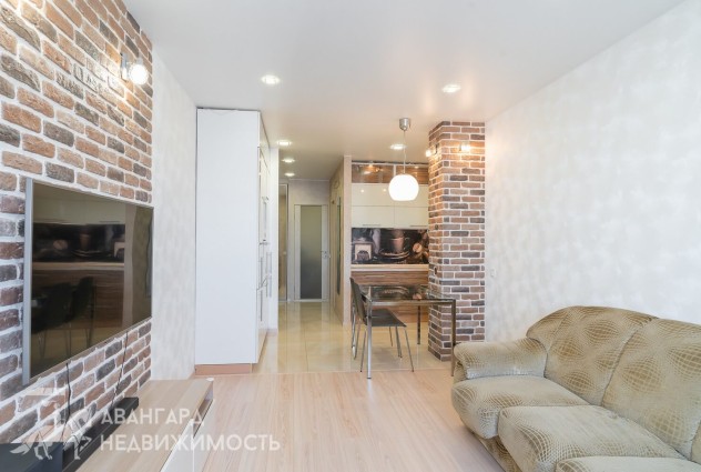 Фото Продажа 3-комнатной квартиры в Центральном районе — 9