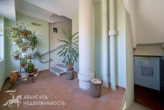 Фото  3-комнатная квартира со всей обстановкой рядом с Севастопольским парком! — 33