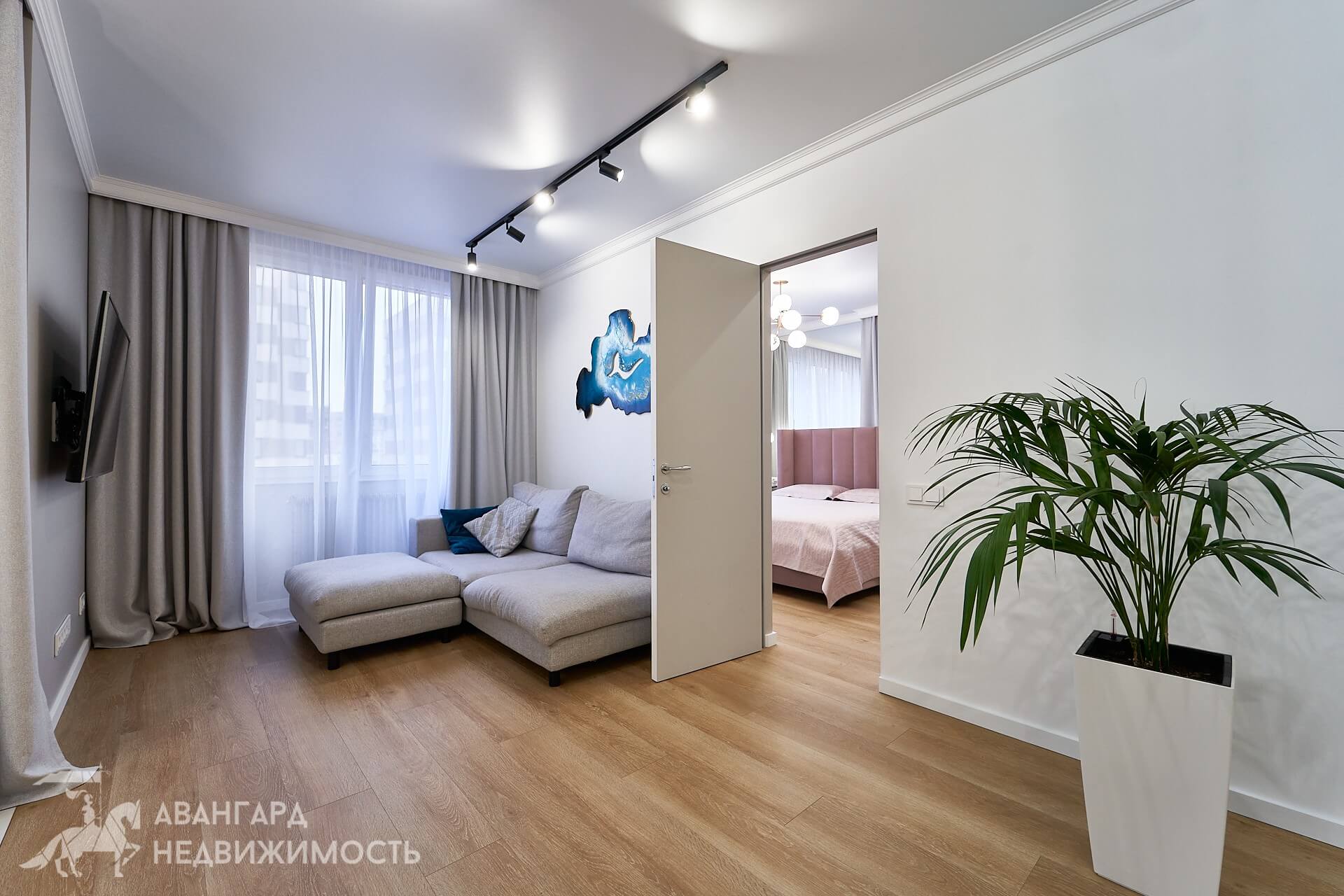  90.7м.кв., комнат 3, Минск (ул. Мстиславца, 8)