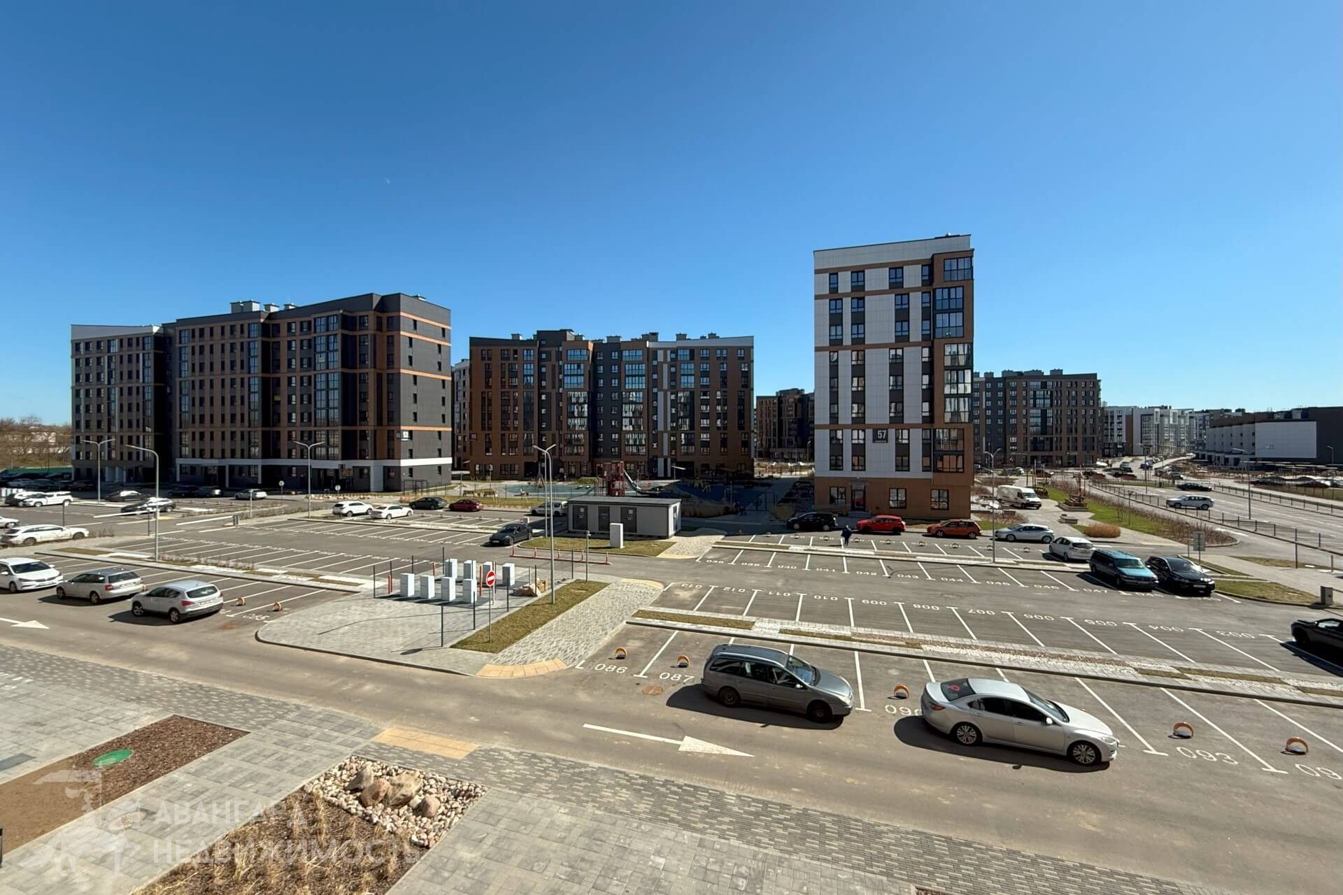  75.6м.кв., комнат 3, Минск (ул. Нововиленская, 61)