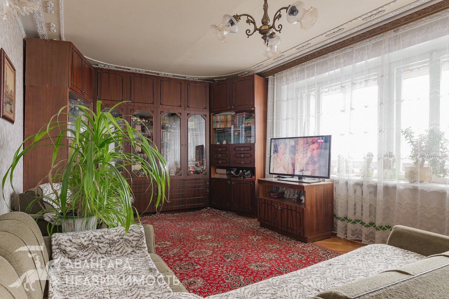  58м.кв., комнат 2, Минск (Логойский тр-т, 29)