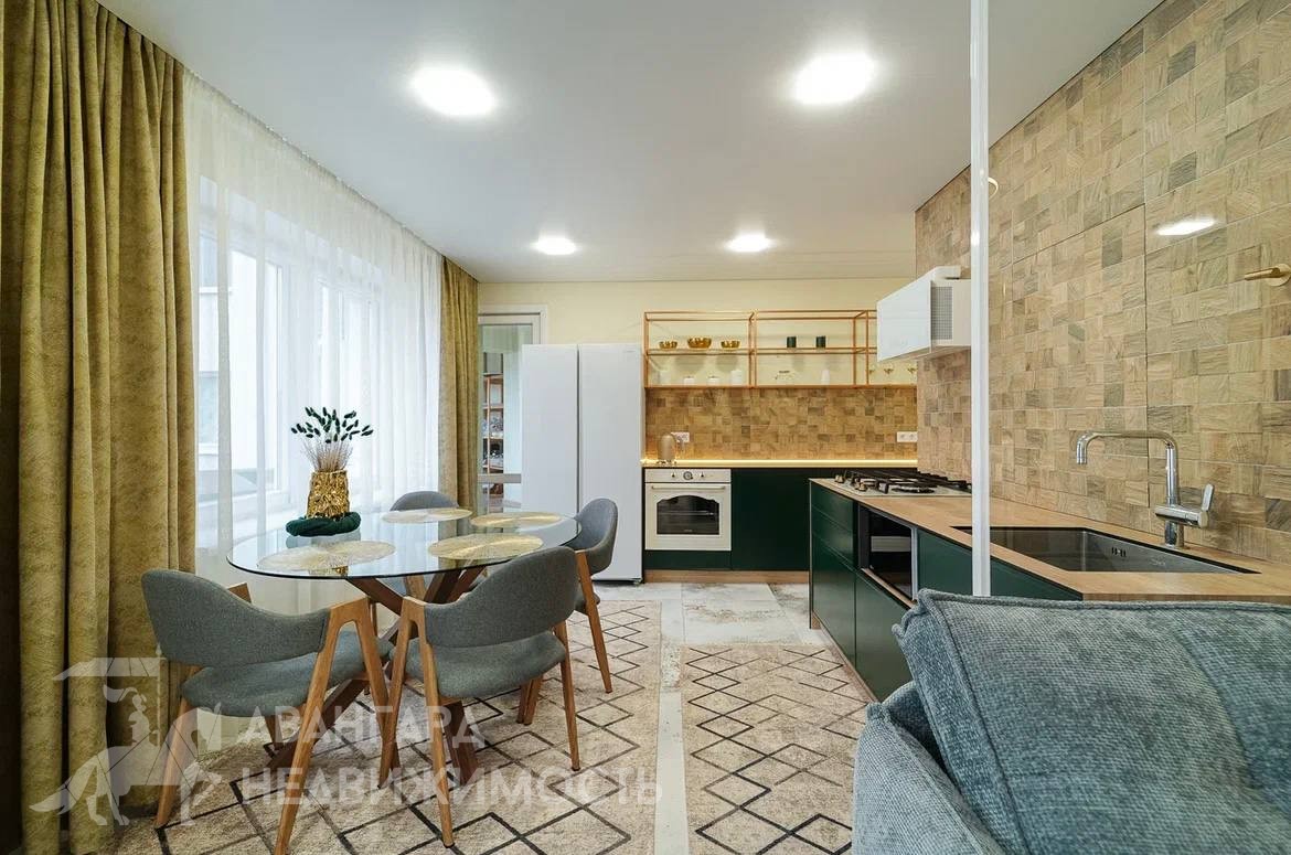  84.7м.кв., комнат 3, Ельница (д. Ельница, ул. Спортивная, 85)