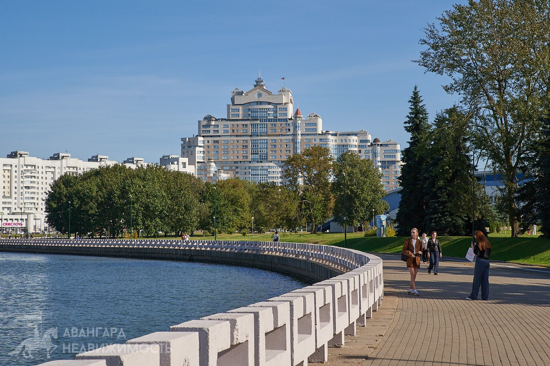  377м.кв., комнат 6, Минск (ул. Сторожевская, 6)