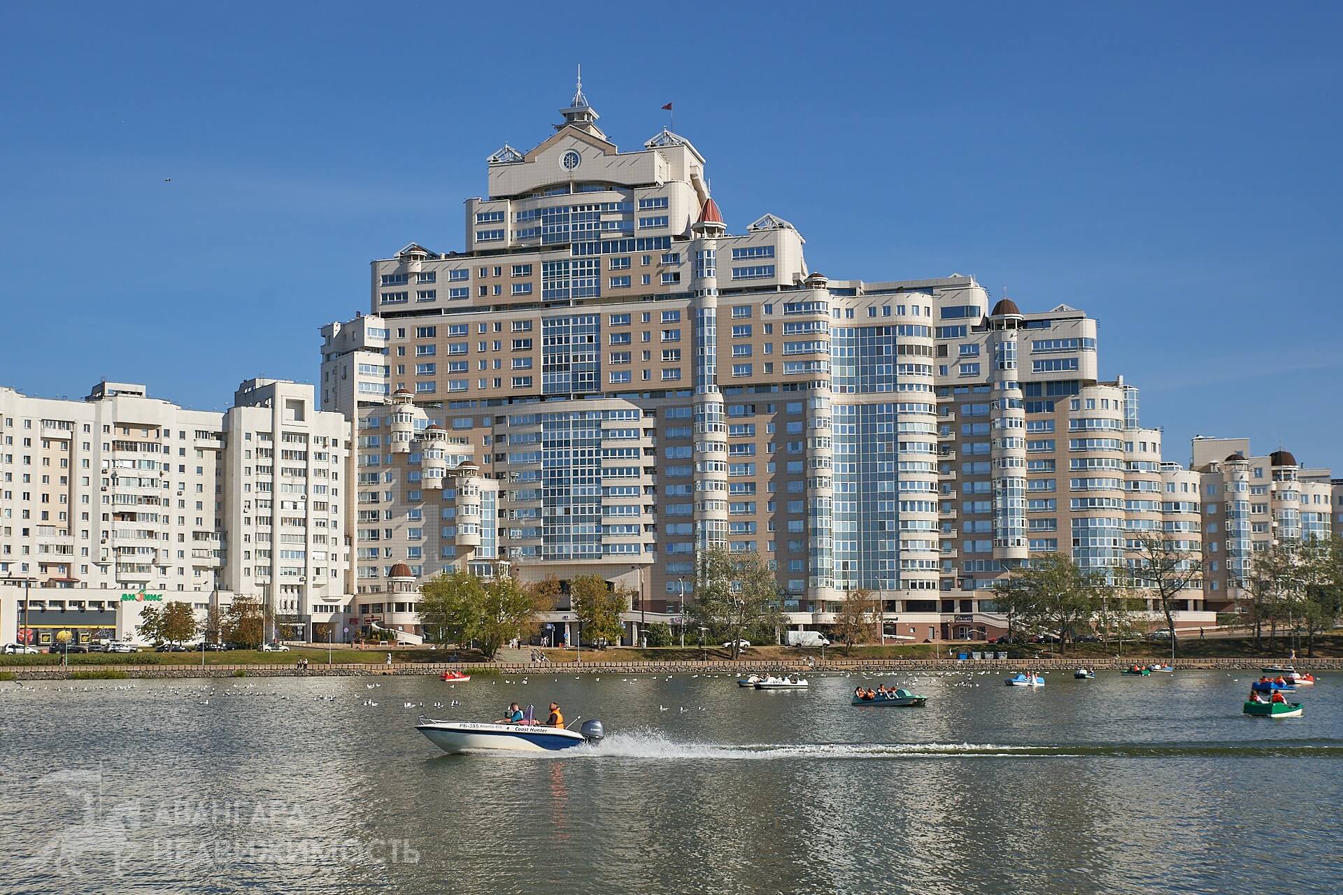  377м.кв., комнат 6, Минск (ул. Сторожевская, 6)