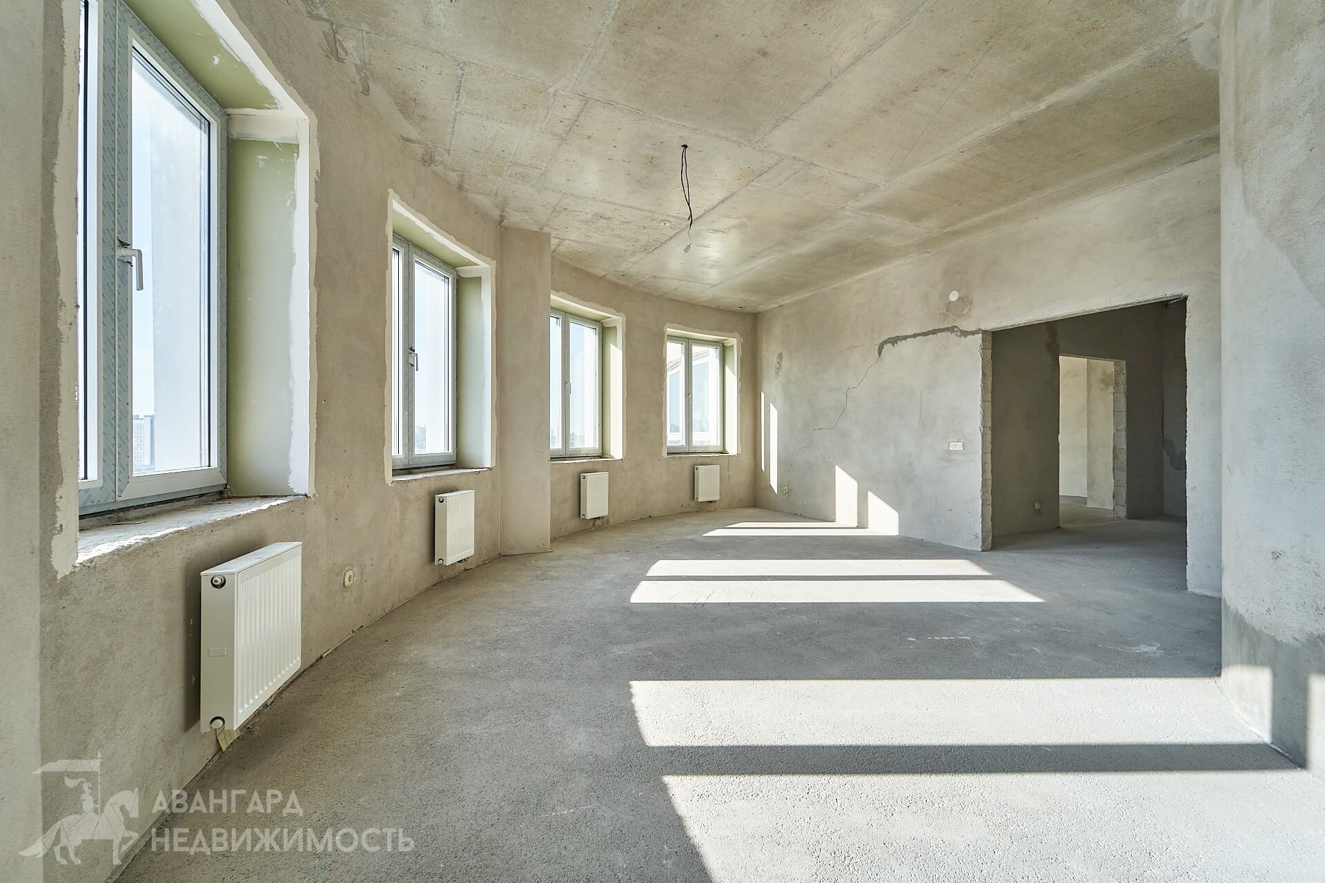  377м.кв., комнат 6, Минск (ул. Сторожевская, 6)