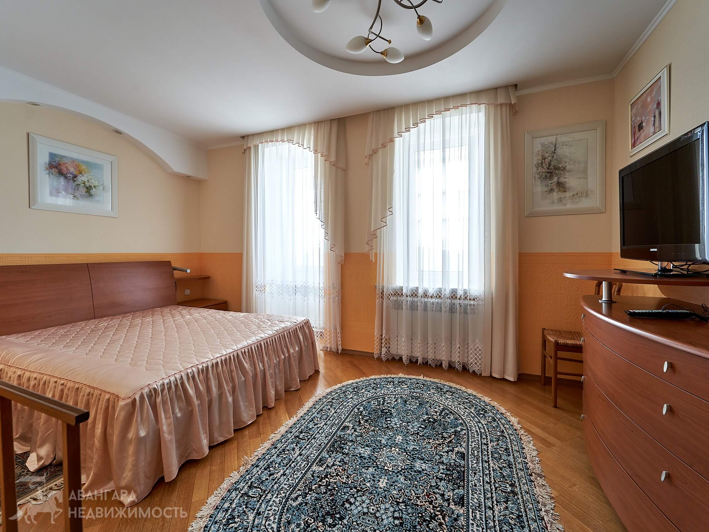  132.6м.кв., комнат 4, Минск (ул. Мавра, 1)