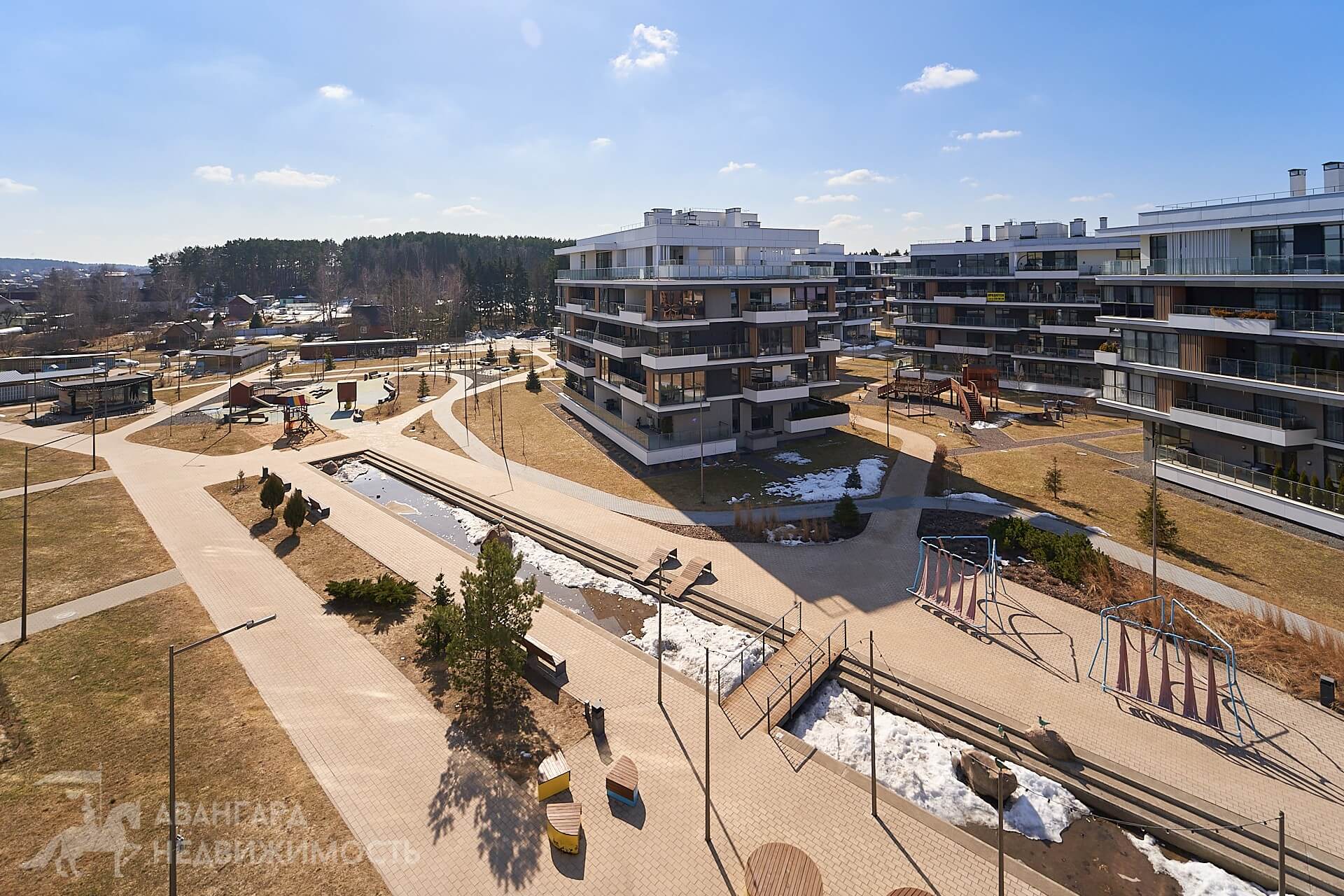  69м.кв., комнат 2, Ратомка (ул. Морской Риф, 2)