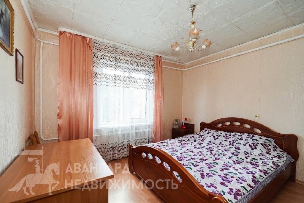  138.7м.кв., комнат 3, Большевик (аг. Большевик, ул. Звёздная)