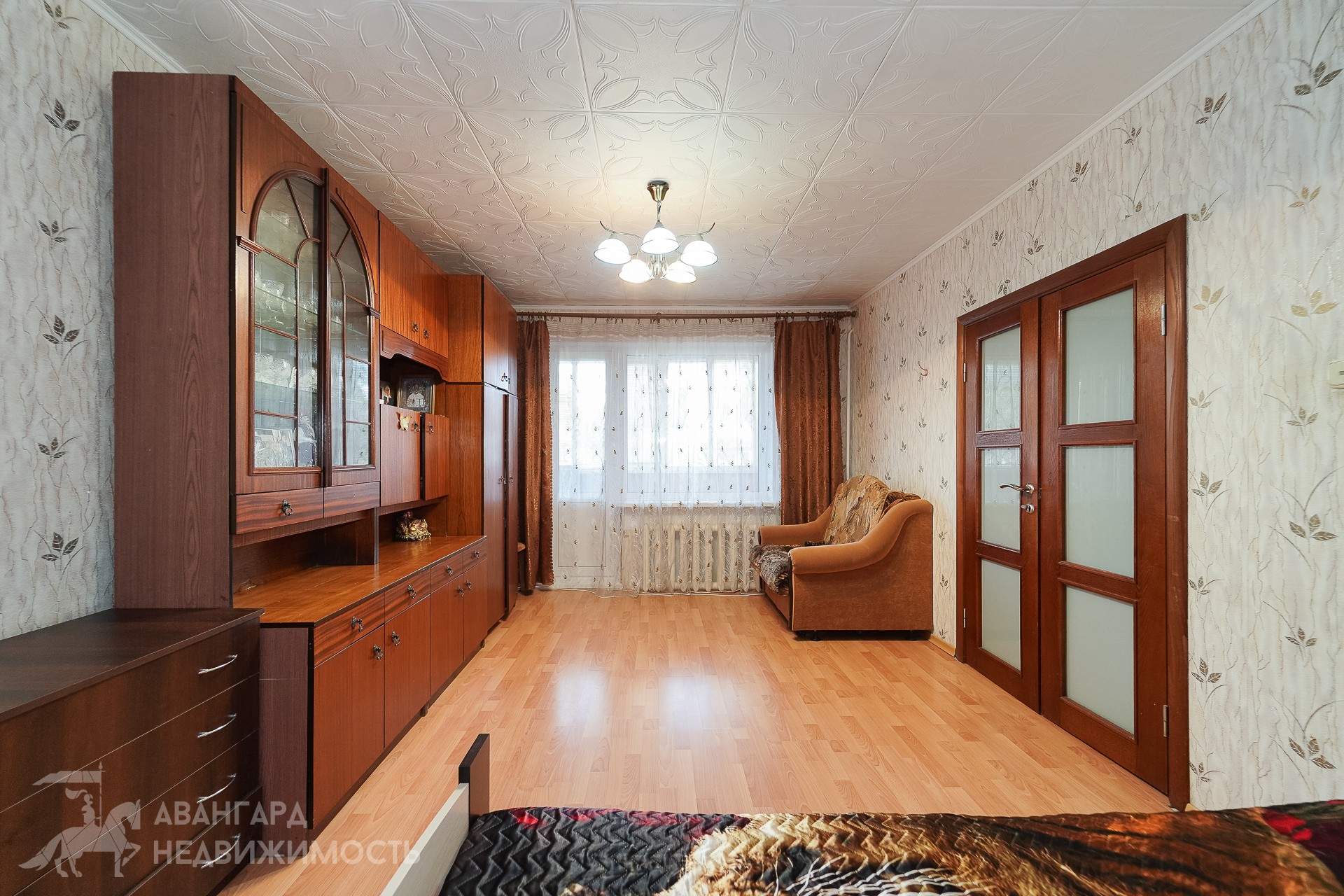  138.7м.кв., комнат 3, Большевик (аг. Большевик, ул. Звёздная)